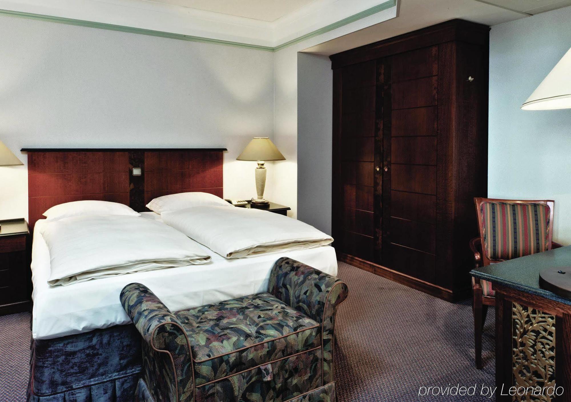 Hotel H4 Hannover Messe 4*