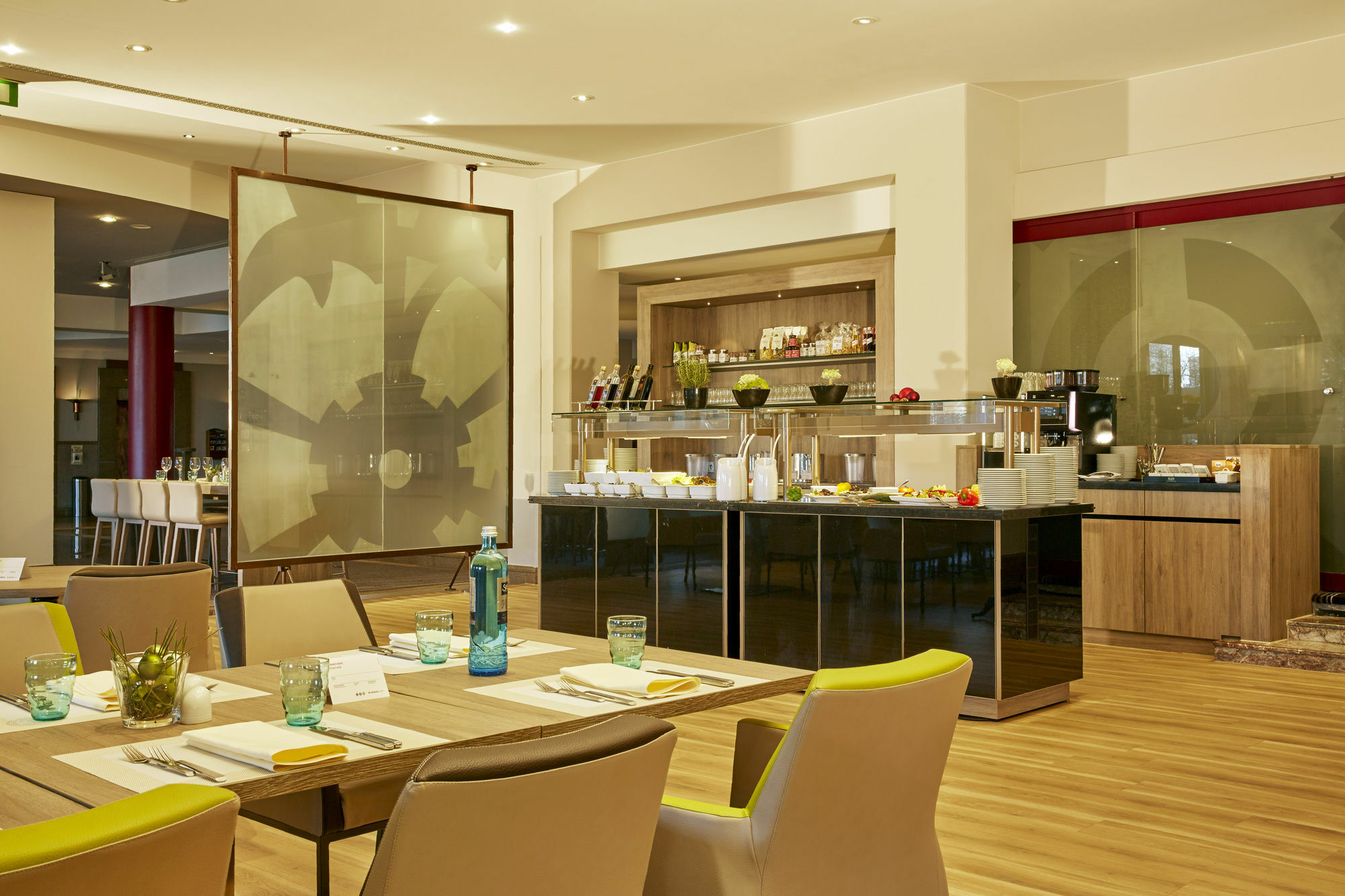 Hotel H4 Hannover Messe 4*